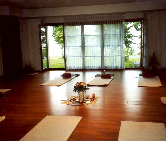 Yogaraum im Kloster Jakobsberg